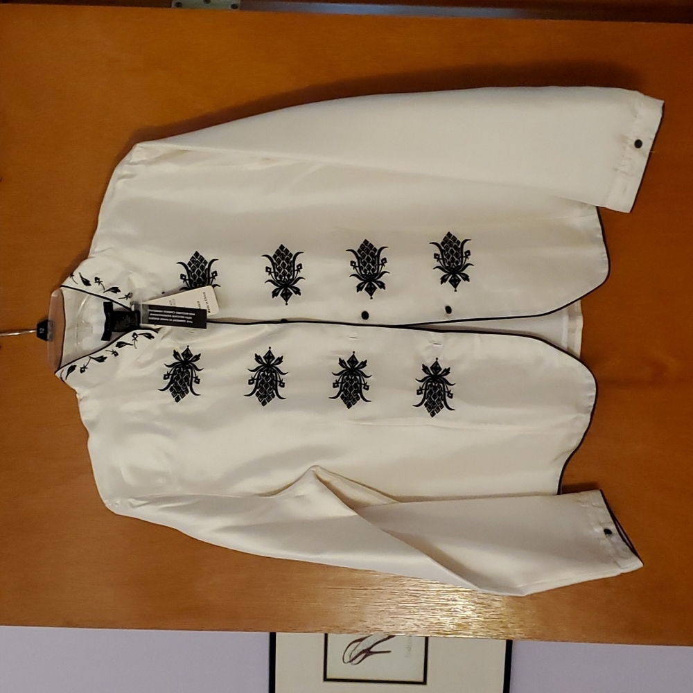 Oriented woman's jacket /blouse